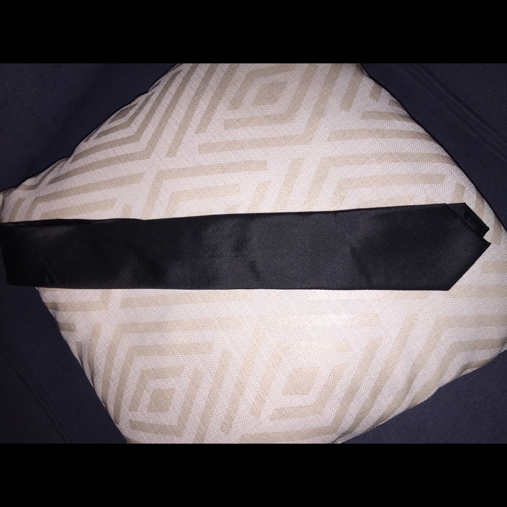 Black Tie